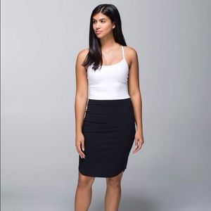 Lululemon EUC rare 16-hour dress!! Size 8